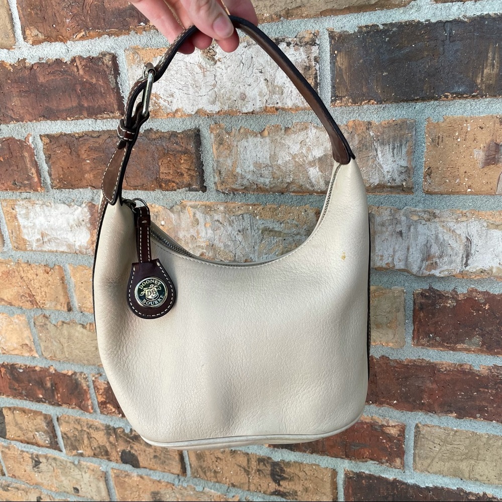 Vintage Dooney & Bourke Cream All leather hobo
